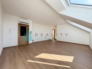 Prodej bytu 3+kk, Strážnice, Grůska, 74 m2