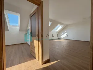 Prodej bytu 3+kk, Strážnice, Grůska, 74 m2