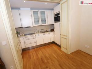 Prodej bytu 2+kk, Mariánské Lázně, Masarykova, 68 m2