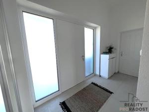 Prodej rodinného domu, Lužice, Velkomoravská, 270 m2