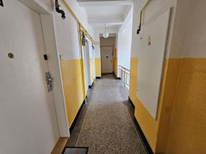 Pronájem bytu 2+kk, Praha - Nusle, Kloboučnická, 35 m2
