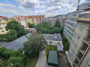 Pronájem bytu 2+kk, Praha - Nusle, Kloboučnická, 35 m2