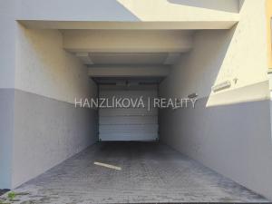 Prodej garážového stání, České Budějovice - České Budějovice 3, Jírovcova, 34 m2