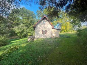 Prodej chaty, Lužany, 958 m2