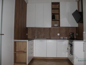 Pronájem bytu 2+kk, Praha - Holešovice, Schnirchova, 45 m2