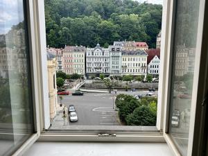 Prodej bytu 5+1, Karlovy Vary, Divadelní náměstí