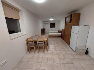 Pronájem bytu 1+kk, Žabčice, Průmyslová, 38 m2