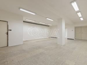 Pronájem obchodního prostoru, Nový Jičín, Masarykovo nám., 500 m2