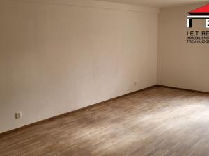 Pronájem bytu 2+kk, Opava, Sněmovní, 80 m2