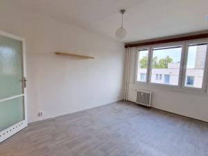 Pronájem bytu 1+kk, Praha - Malešice, Káranská, 25 m2