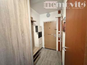 Pronájem bytu 2+kk, Praha - Horní Měcholupy, Boloňská, 42 m2