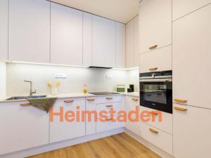 Pronájem bytu 3+kk, Praha - Holešovice, Vrbenského, 87 m2