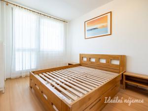 Pronájem bytu 3+kk, Praha - Bohnice, Cafourkova, 54 m2