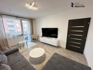 Prodej bytu 3+1, Karlovy Vary - Stará Role, Hlávkova, 71 m2