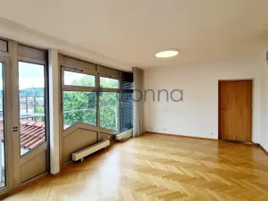 Pronájem kanceláře, Praha, Senovážné náměstí, 203 m2