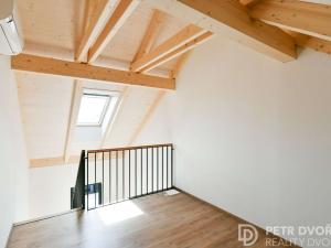 Prodej rodinného domu, Praha - Pitkovice, Žampiónová, 184 m2