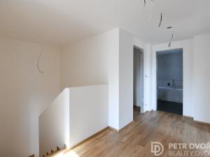 Prodej rodinného domu, Praha - Pitkovice, Žampiónová, 134 m2