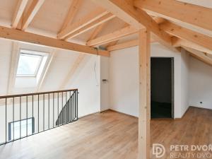 Prodej rodinného domu, Praha - Pitkovice, Žampiónová, 134 m2