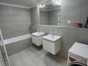 Prodej bytu 3+kk, Praha - Vysočany, Strnadových, 87 m2