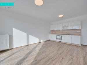 Pronájem bytu 2+kk, Olomouc - Slavonín, Topolová, 77 m2