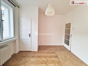 Pronájem bytu 2+kk, Praha - Smíchov, Vrázova, 48 m2