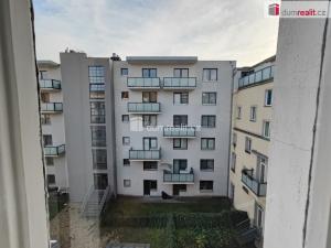 Pronájem bytu 2+kk, Praha - Smíchov, Vrázova, 48 m2