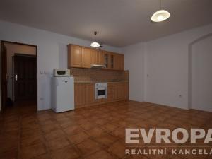 Pronájem rodinného domu, Kolín - Kolín I, Karoliny Světlé, 44 m2