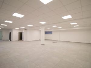 Pronájem obchodního prostoru, Chodov, náměstí ČSM, 180 m2