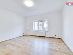 Prodej bytu 2+1, Cheb - Horní Dvory, 80 m2