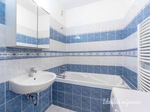 Pronájem bytu 3+kk, Praha - Motol, Jeřabinová, 74 m2