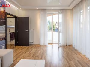 Prodej bytu 3+1, Karlovy Vary - Doubí, Spálená, 83 m2