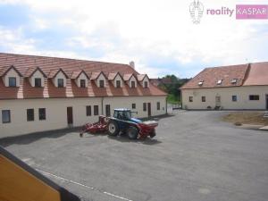 Prodej zemědělského objektu, Vřeskovice, 3000 m2