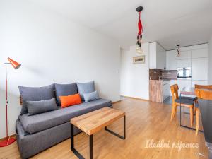 Pronájem bytu 2+kk, Praha - Radotín, Týřovická, 43 m2