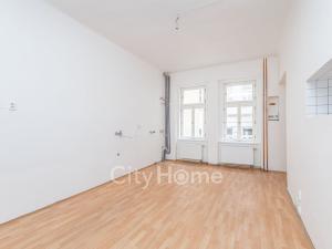 Prodej bytu 1+kk, Praha - Karlín, Karlínské náměstí, 23 m2