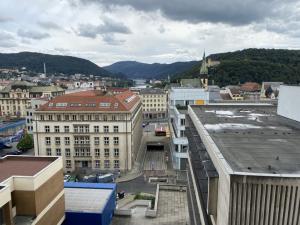 Pronájem bytu 2+kk, Ústí nad Labem - Ústí nad Labem-centrum, Velká Hradební, 52 m2