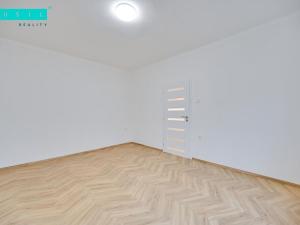 Pronájem bytu 2+kk, Olomouc, Dukelská, 46 m2