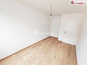 Pronájem bytu 2+kk, Praha - Kbely, Sedlářova, 54 m2