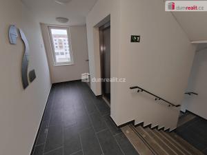 Pronájem bytu 2+kk, Praha - Kbely, Sedlářova, 54 m2