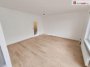 Pronájem bytu 1+kk, Praha - Kbely, Sedlářova, 54 m2