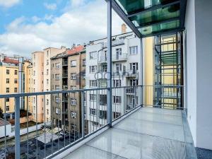 Pronájem bytu 2+kk, Praha - Vinohrady, Laubova, 74 m2