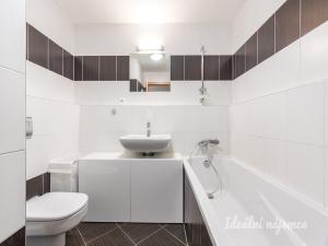 Pronájem bytu 2+kk, Hostivice, Žitná, 44 m2