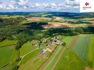 Prodej komerční nemovitosti, Police nad Metují - Radešov, 200 m2