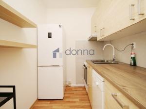 Pronájem bytu 2+kk, Praha - Kobylisy, Bojasova, 47 m2