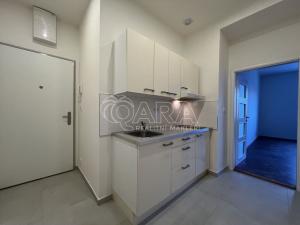 Pronájem bytu 1+kk, Praha - Strašnice, Černokostelecká, 34 m2