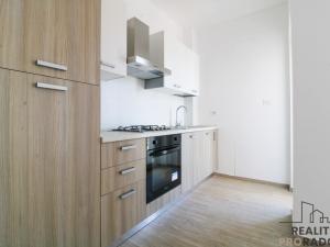 Prodej bytu 3+kk, Postilli,Itálie, 71 m2
