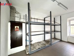 Prodej obchodního prostoru, Karlovy Vary - Drahovice, Mattoniho nábřeží, 235 m2