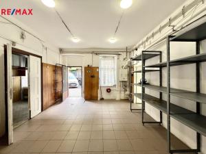 Prodej obchodního prostoru, Karlovy Vary - Drahovice, Mattoniho nábřeží, 235 m2
