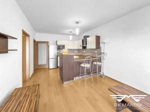 Pronájem bytu 2+kk, Praha - Prosek, Kytlická, 62 m2