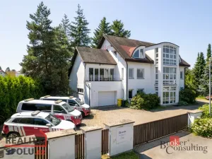 Prodej kanceláře, Průhonice, U Křížku, 447 m2