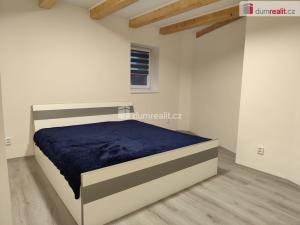 Pronájem bytu 2+kk, Dobrovice, Palackého náměstí, 70 m2